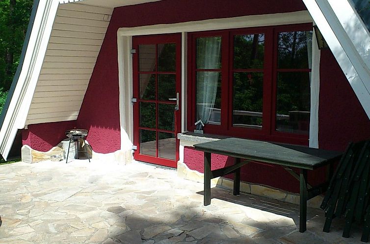 Vakantiehuis in ruhiger Lage am Waldrand mit Terrasse und gr