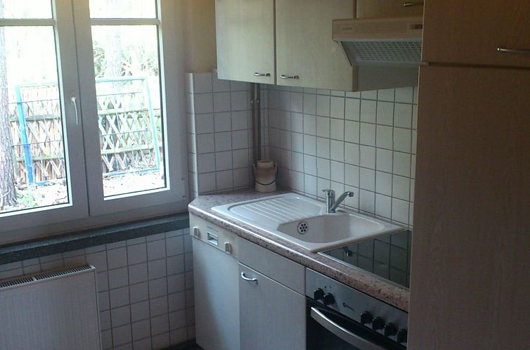 Vakantiehuis in ruhiger Lage am Waldrand mit Terrasse und gr