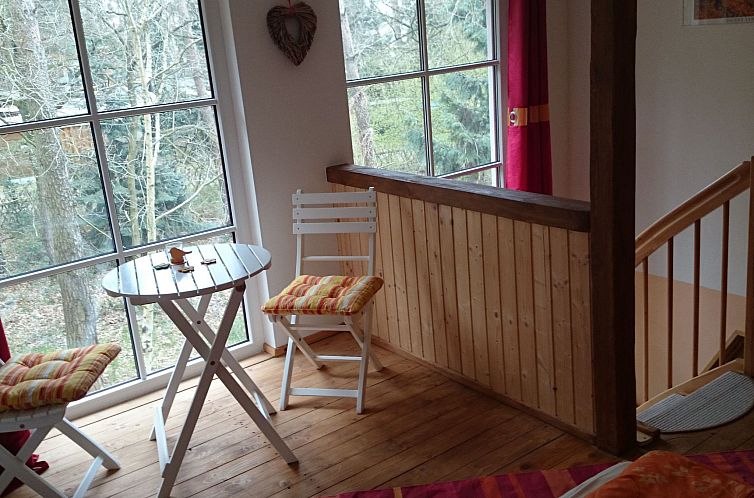 Vakantiehuis in ruhiger Lage am Waldrand mit Terrasse und gr