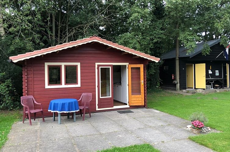 Cozy cottage in Koekange with terrace in Southwest Drenthe, ideal for nature experiences.