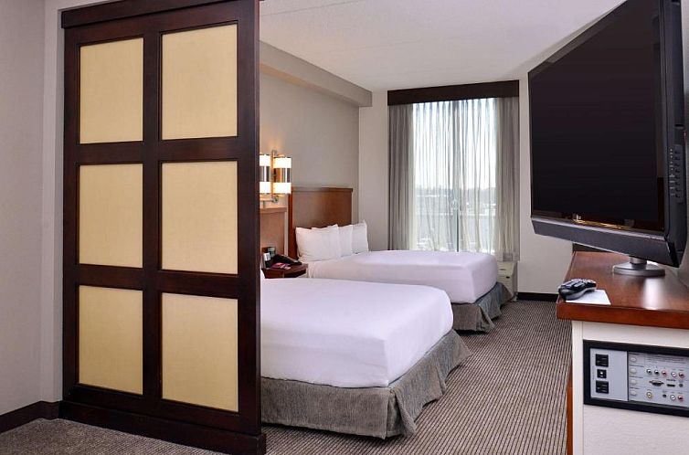 Hyatt Place Garden City