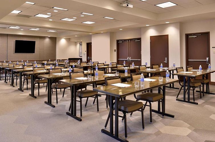 Hyatt Place Garden City