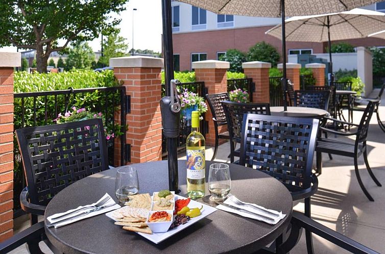 Hyatt Place Garden City