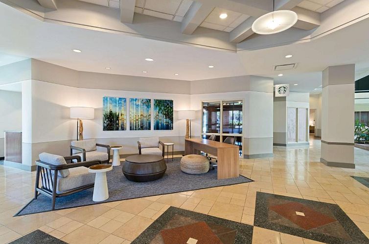 Embassy Suites Tampa - USF / Busch Gardens