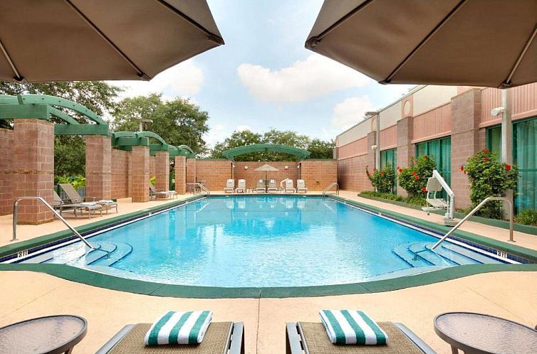 Embassy Suites Tampa - USF / Busch Gardens