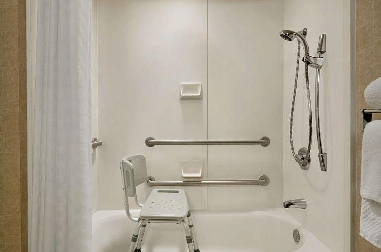 Embassy Suites Tampa - USF / Busch Gardens