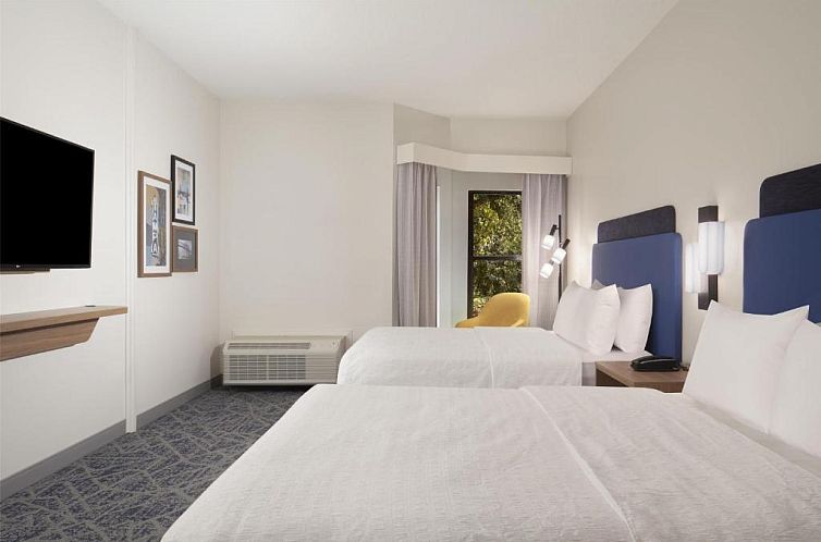 Hampton Inn & Suites Tampa-North