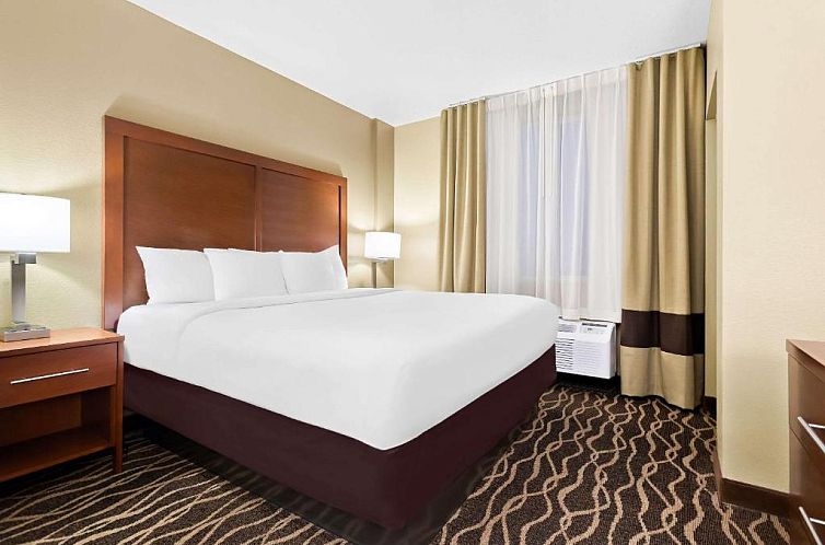 Comfort Suites Tampa Airport North