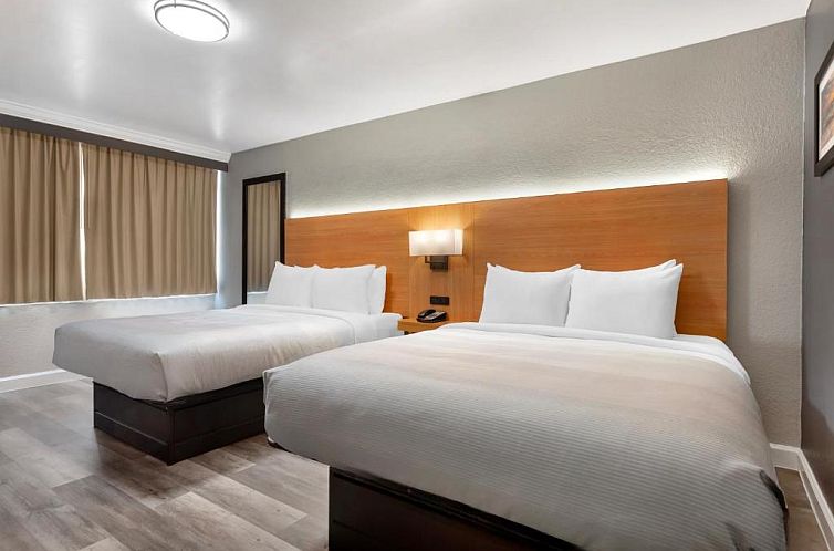 Clarion Inn and Conference Center Tampa-Brandon