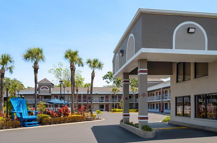 Hotel South Tampa & Suites