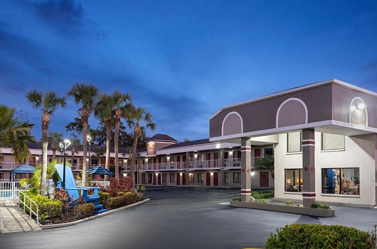 Hotel South Tampa & Suites