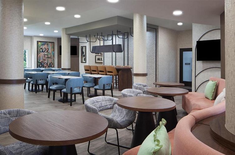 Comfort Suites Tampa Fairgrounds - Casino