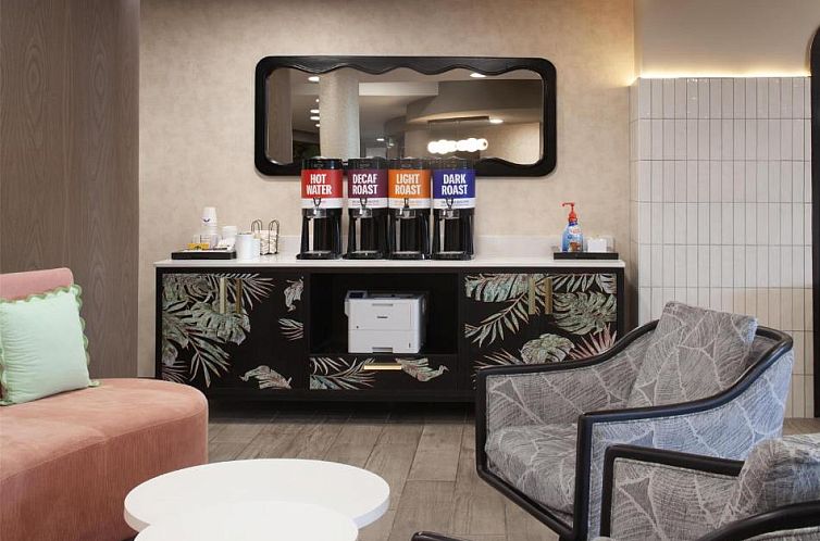 Comfort Suites Tampa Fairgrounds - Casino