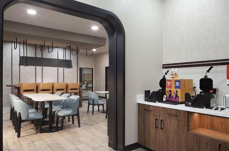 Comfort Suites Tampa Fairgrounds - Casino