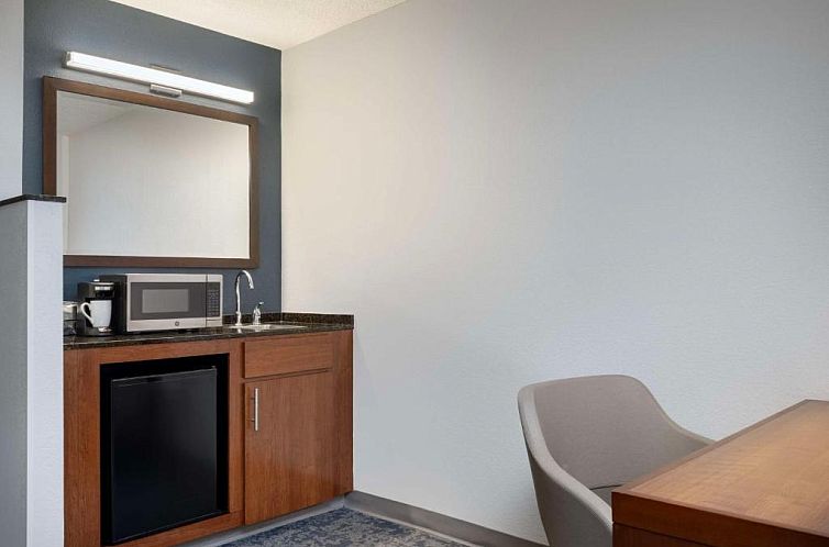 Hyatt Place Tampa Busch Gardens