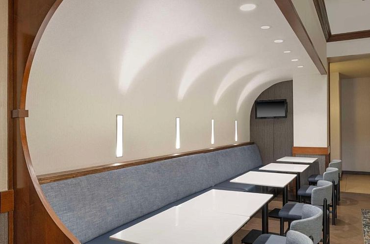 Hyatt Place Tampa Busch Gardens