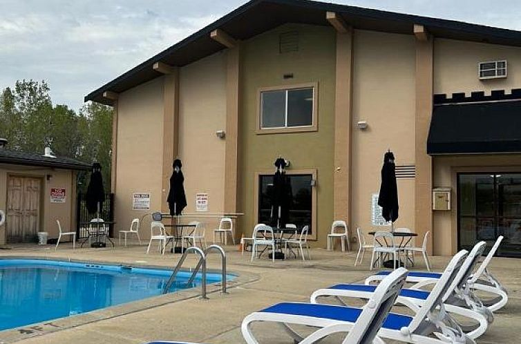 Americas Best Value Inn Madison