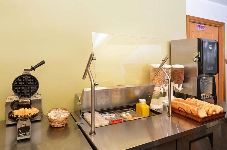 Americas Best Value Inn Mayflower