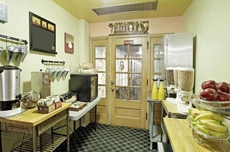 Americas Best Value Inn Mayflower