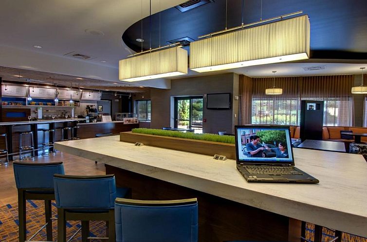 Courtyard by Marriott Madison East