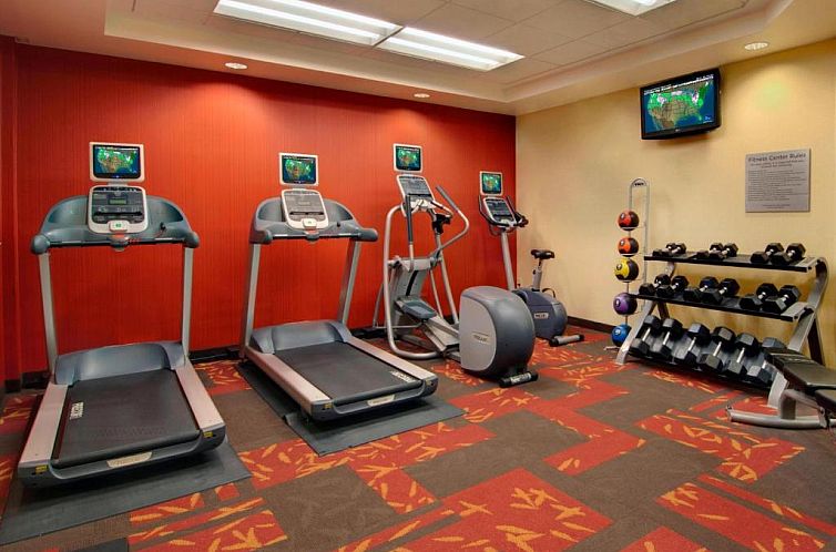 Courtyard by Marriott Madison East