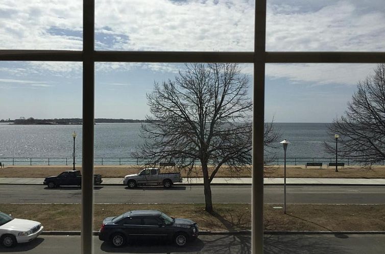 Harborview Inn