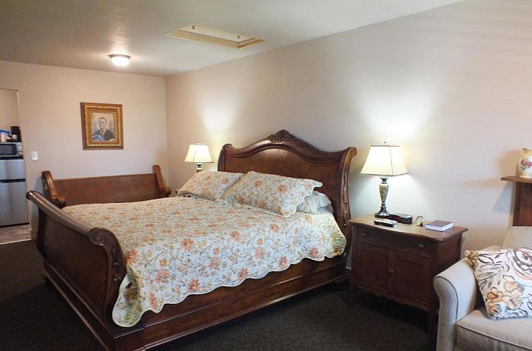 Scarborough Inn