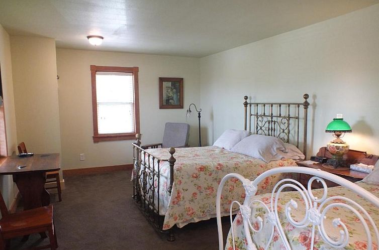 Scarborough Inn
