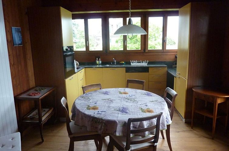 Appartement Chalet am See in St-Prex