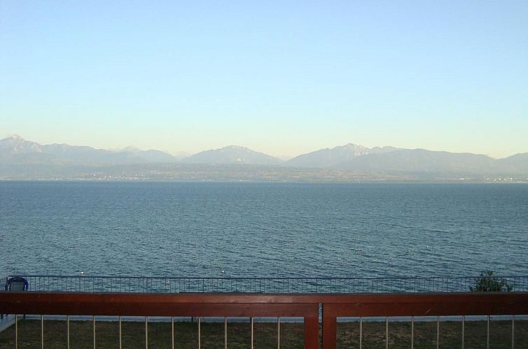 Appartement Chalet am See in St-Prex