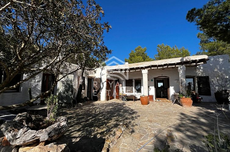 Vrijstaande woning in Santa Eaularia