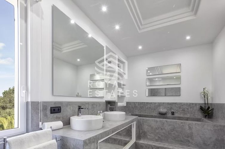 Vrijstaande woning in Cala Jondal