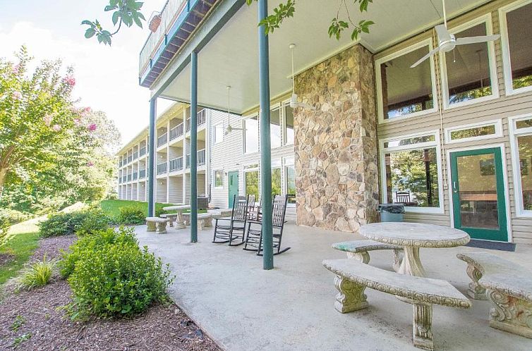 Lake Chatuge Lodge