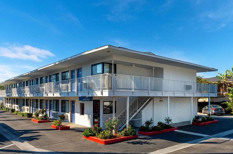 Motel 6-Santa Barbara, CA - State Street