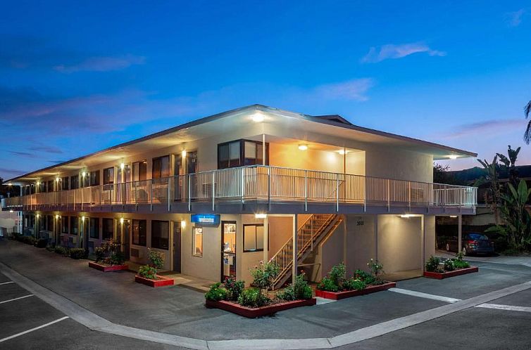 Motel 6-Santa Barbara, CA - State Street