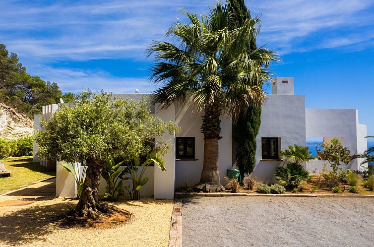 Vakantiehuis in Es Cubells mit Privatem Pool