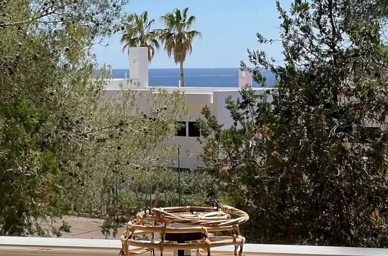 Casa Josine Cala Llenya