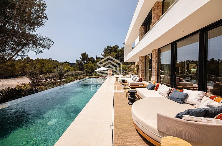 Vrijstaande woning in Roca Llisa