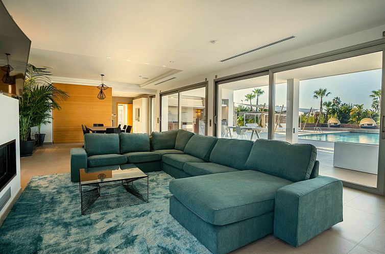 Vakantiehuis VILLA KANN VIERZEHN