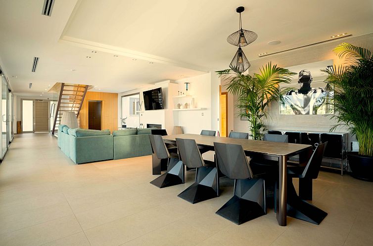 Vakantiehuis VILLA KANN VIERZEHN