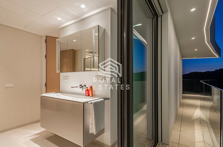 Vrijstaande woning in Roca Llisa