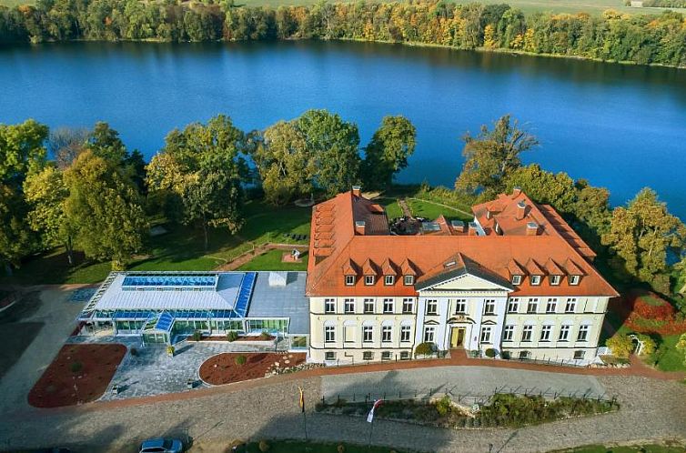 Guest house 20619902 - Apartment Mecklenburg-Vorpommern - Seeschloss Schorssow