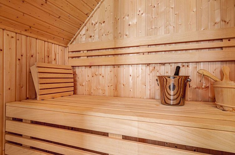 Vakantiehuis Lakeside Village 28 (+ sauna)