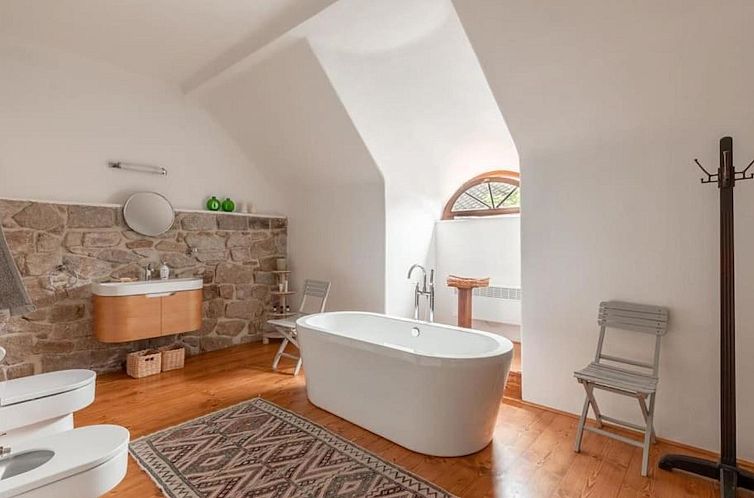 Vakantiehuis 18 Century Bohemian Farmhouse