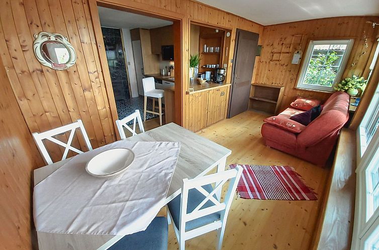 Vakantiehuis Pondside Retreat & Canoe