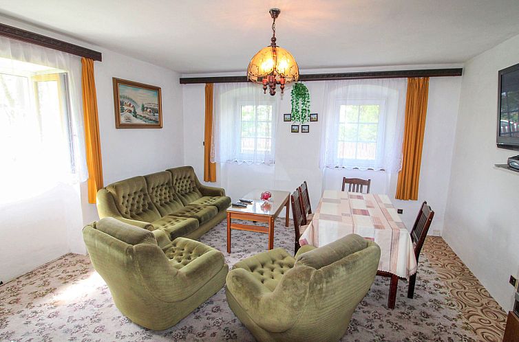 Vakantiehuis Vlhlavy u Hluboké