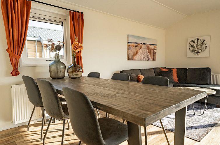 Chalet in Biddinghuizen