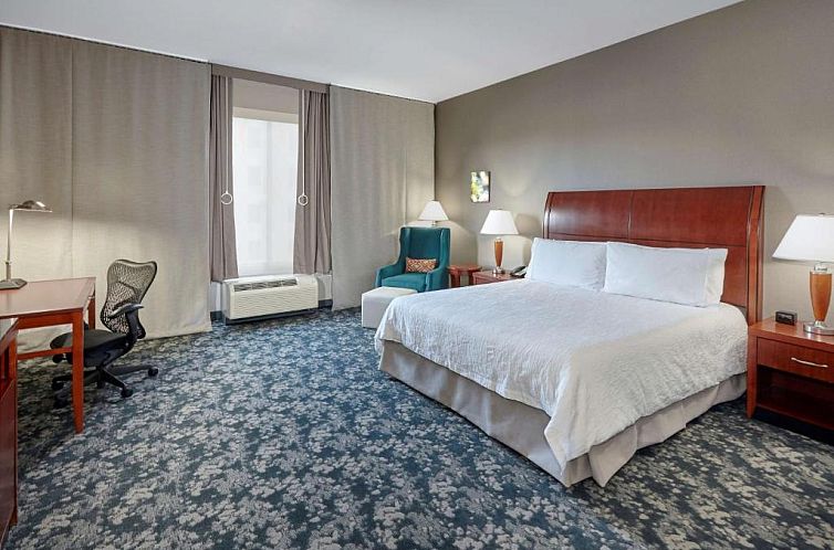 Hilton Garden Inn Naperville/Warrenville