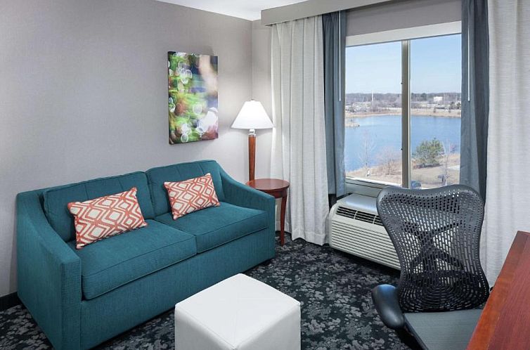 Hilton Garden Inn Naperville/Warrenville