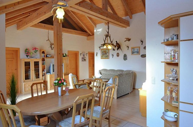 Cushy Apartment with Jacuzzi, Sauna, Solarium, BBQ, Balcony